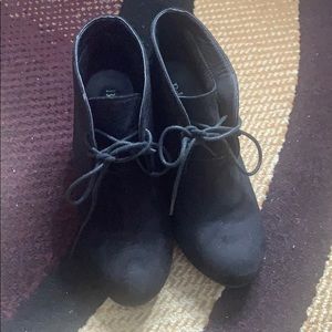 black wedges from bella marie